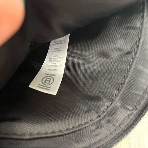 Athleta Wearable Lanyard Mask Bag NWT - Picture 5 of 7